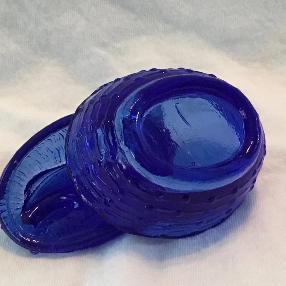 Vintage Cobalt Cow on Nest Miniature